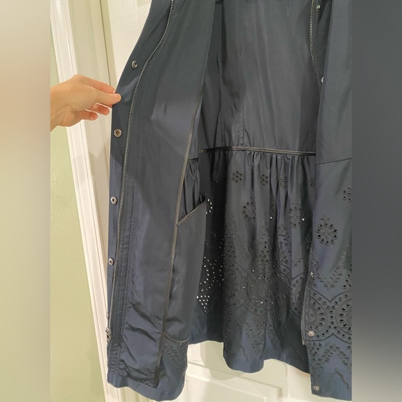 Chicos Eyelet Jacket Sz 2 L Navy Zip Front Lightweight Womens Long Sleeve - Picture 8 of 13